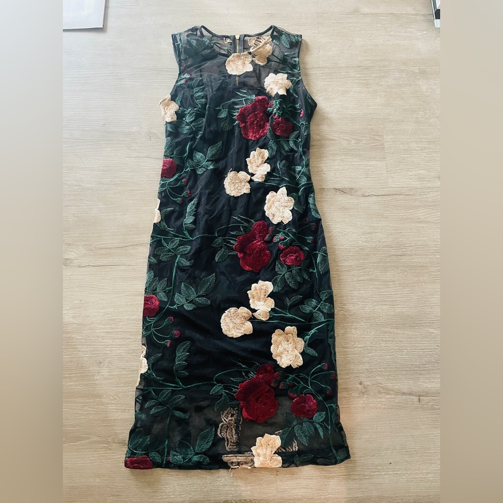 Calvin Klein Vintage Black Floral Embroidered Mesh Dress Size 4P